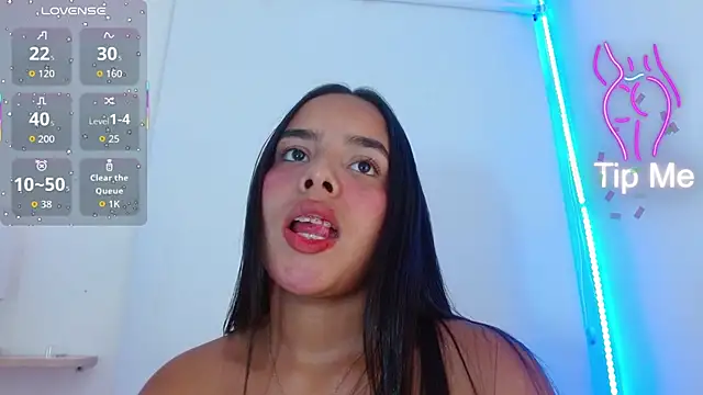 Roxy Stonee online show from October 25, 2025, 7:30 pm