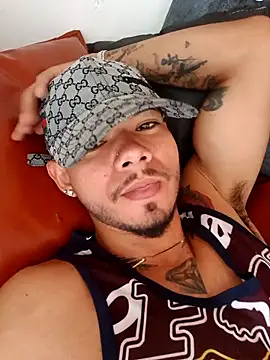 Niick01  online show from November 5, 2025, 4:29 pm