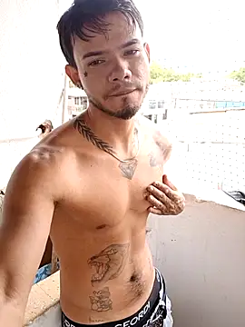 Snapshot of Niick01_ chatting on February 2, 2026, 9:35 pm Niick01 online show from February 2, 2026, 9:35 pm