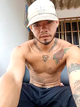 Snapshot of Niick01_ chatting on February 3, 2026, 4:01 pm Niick01 online show from February 3, 2026, 4:01 pm