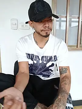 Snapshot of Niick01_ chatting on February 24, 2026, 9:13 pm Niick01 online show from February 24, 2026, 9:13 pm