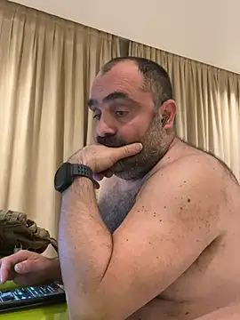 fuocovivo4 online show from February 12, 2025, 7:02 pm