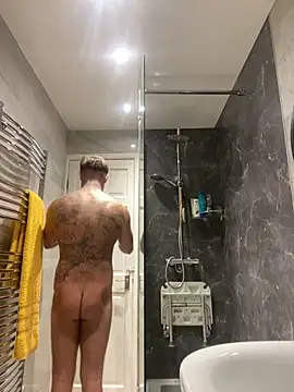 Jamesdeanmcqueen online show from January 30, 2025, 10:41 pm