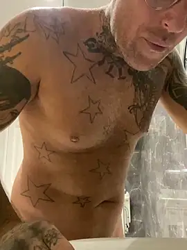 Jamesdeanmcqueen online show from February 6, 2025, 7:51 pm