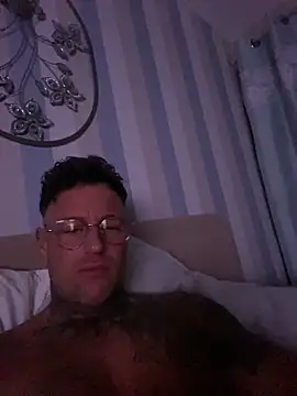 Jamesdeanmcqueen online show from February 9, 2025, 6:11 am