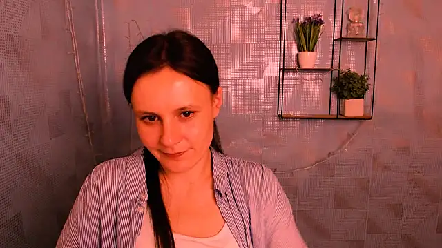 ValeriaHeart  online show from February 4, 2025, 6:49 pm