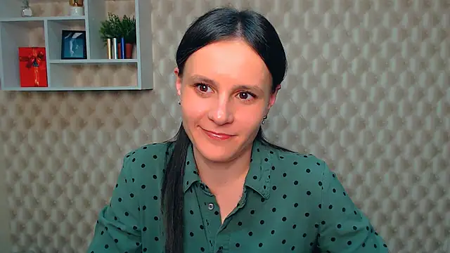 ValeriaHeart  online show from March 21, 2025, 3:02 pm