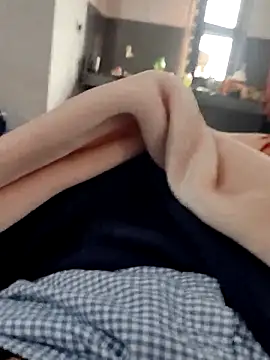 Hot funky boy online show from December 21, 2025, 9:16 am