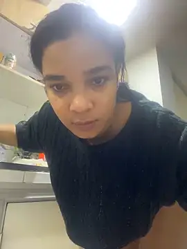 stefania brunnett online show from February 12, 2025, 8:27 am