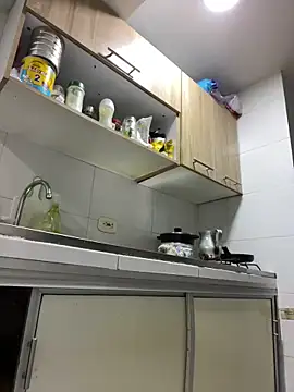 stefania brunnett online show from March 8, 2025, 8:44 am