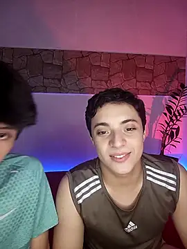 Snapshot of jacob_and_sam chatting on February 19, 2025, 2:33 am jacob and sam online show from February 19, 2025, 2:33 am