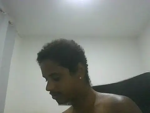 ONegodoce25 online show from May 5, 2026, 11:46 pm