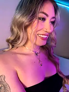 Lally Valencia   online show from October 3, 2025, 2:41 am