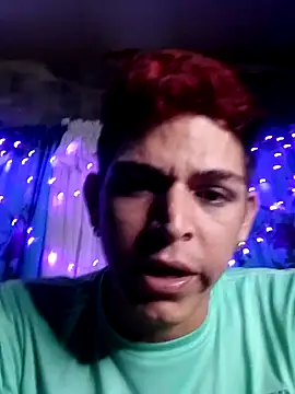 Snapshot of duquehotvoy chatting on February 18, 2025, 4:48 am duquehotvoy online show from February 18, 2025, 4:48 am