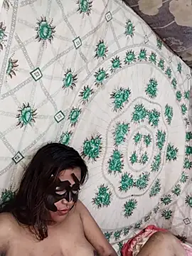 Snapshot of monekhan123 chatting on February 18, 2025, 4:37 pm monekhan123 online show from February 18, 2025, 4:37 pm