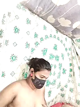 Snapshot of monekhan123 chatting on February 19, 2025, 8:31 pm monekhan123 online show from February 19, 2025, 8:31 pm