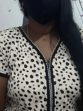 Tamil Meera12 online show from November 4, 2025, 6:12 am