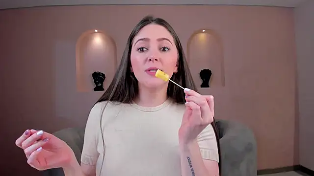 BeccaBaxter online show from March 11, 2025, 1:37 am