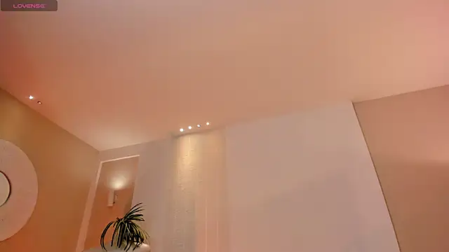 BeccaBaxter online show from February 7, 2026, 12:20 pm