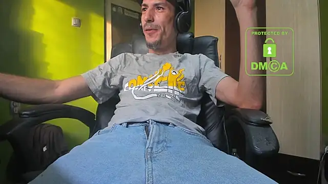 BigCumShoot online show from November 17, 2025, 6:19 am