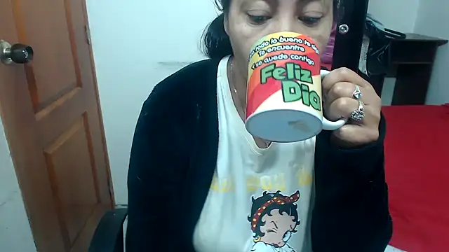 Siblleyx online show from February 19, 2025, 6:43 pm