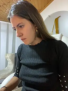 Snapshot of Andrea18_blonde chatting on March 17, 2025, 10:49 pm Andrea18 blonde online show from March 17, 2025, 10:49 pm