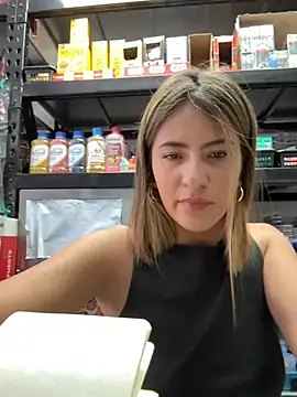 Andrea18 blonde online show from January 7, 2026, 5:26 pm