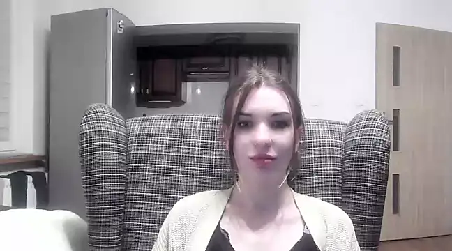 aurora lust online show from March 5, 2025, 5:39 pm