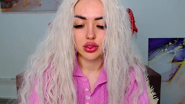 Snapshot of MissisCaty chatting on March 19, 2025, 12:34 pm MissisCaty online show from March 19, 2025, 12:34 pm