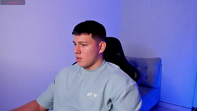 JamesCr  online show from January 6, 2026, 2:59 am