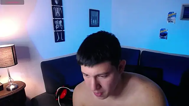 JamesCr  online show from March 2, 2026, 11:11 pm