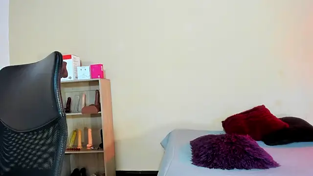 Violetta 0 online show from March 10, 2026, 12:10 pm