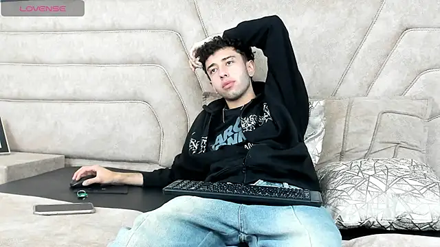 erickblaze wm online show from March 7, 2025, 1:51 pm