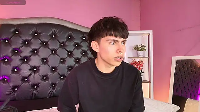 PepperTwink online show from November 30, 2025, 1:26 pm