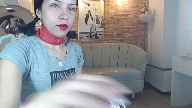 Snapshot of renata_russo_b chatting on February 4, 2025, 8:38 pm renata russo b online show from February 4, 2025, 8:38 pm