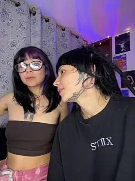 mavimist   online show from April 24, 2026, 12:35 am