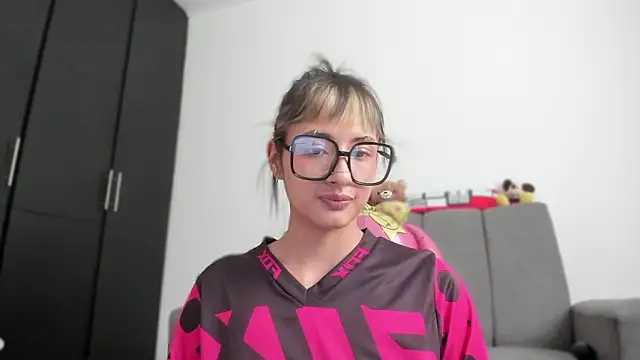 ggor4w33 online show from March 14, 2026, 5:40 pm