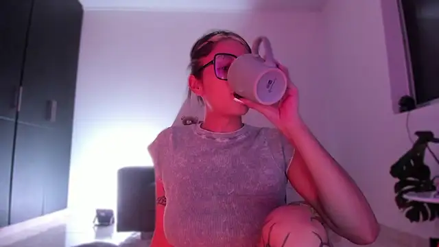 ggor4w33 online show from March 20, 2026, 6:18 am