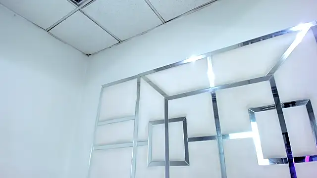 ZoeWan69 online show from June 6, 2026, 1:16 pm