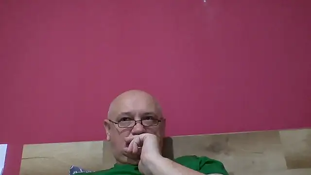 Snapshot of ruplumber chatting on October 31, 2025, 11:06 pm ruplumber online show from October 31, 2025, 11:06 pm