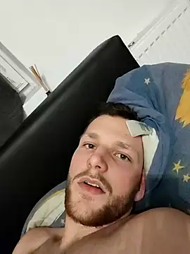 Cosmin224451 online show from December 3, 2025, 9:46 pm