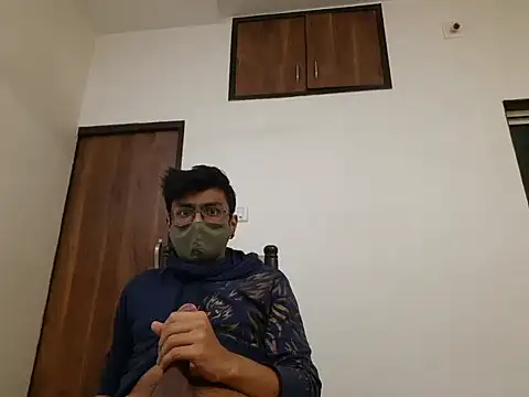 kk77102 online show from February 13, 2025, 8:03 pm