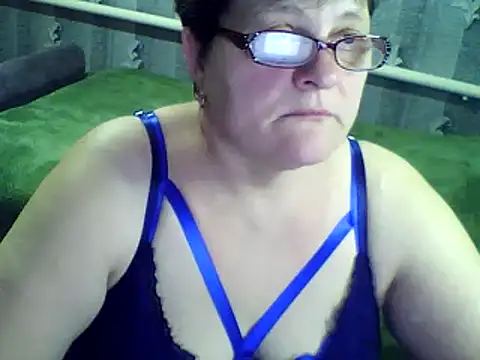 ElzaJewel online show from March 9, 2025, 7:37 pm