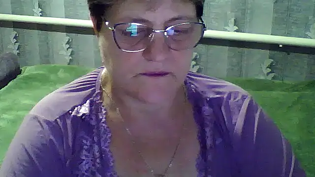 ElzaJewel online show from October 6, 2025, 11:40 am