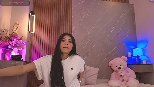 ariana jhonson1 online show from June 9, 2026, 12:39 pm