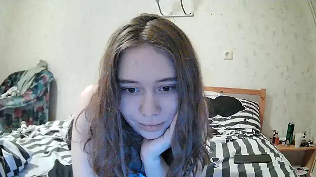 Snapshot of girliemilk chatting on March 11, 2025, 2:18 pm girliemilk online show from March 11, 2025, 2:18 pm