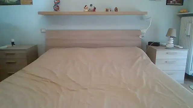 PrincessEileen89 online show from October 1, 2025, 10:10 am