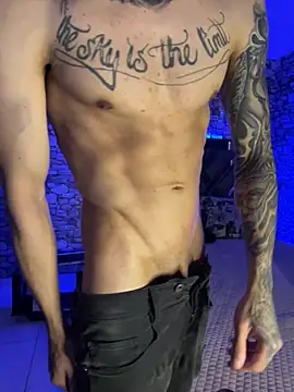 Walker Thomas1 online show from March 15, 2025, 7:05 pm