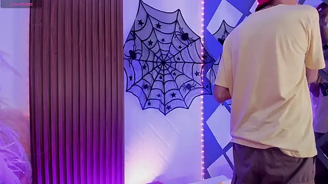 Allen Starck online show from October 7, 2025, 3:04 am