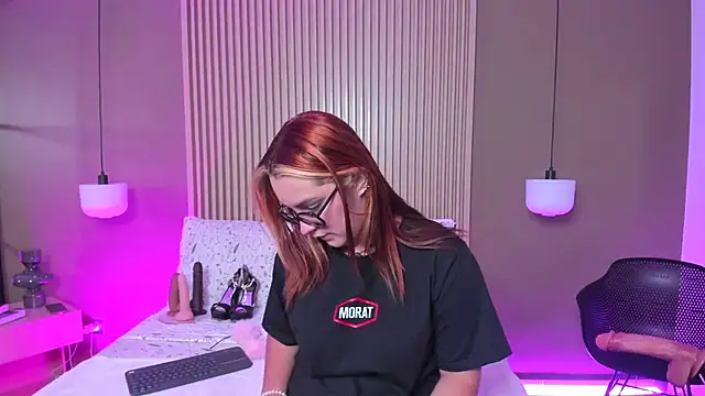 JessyCream online show from October 17, 2025, 8:00 pm